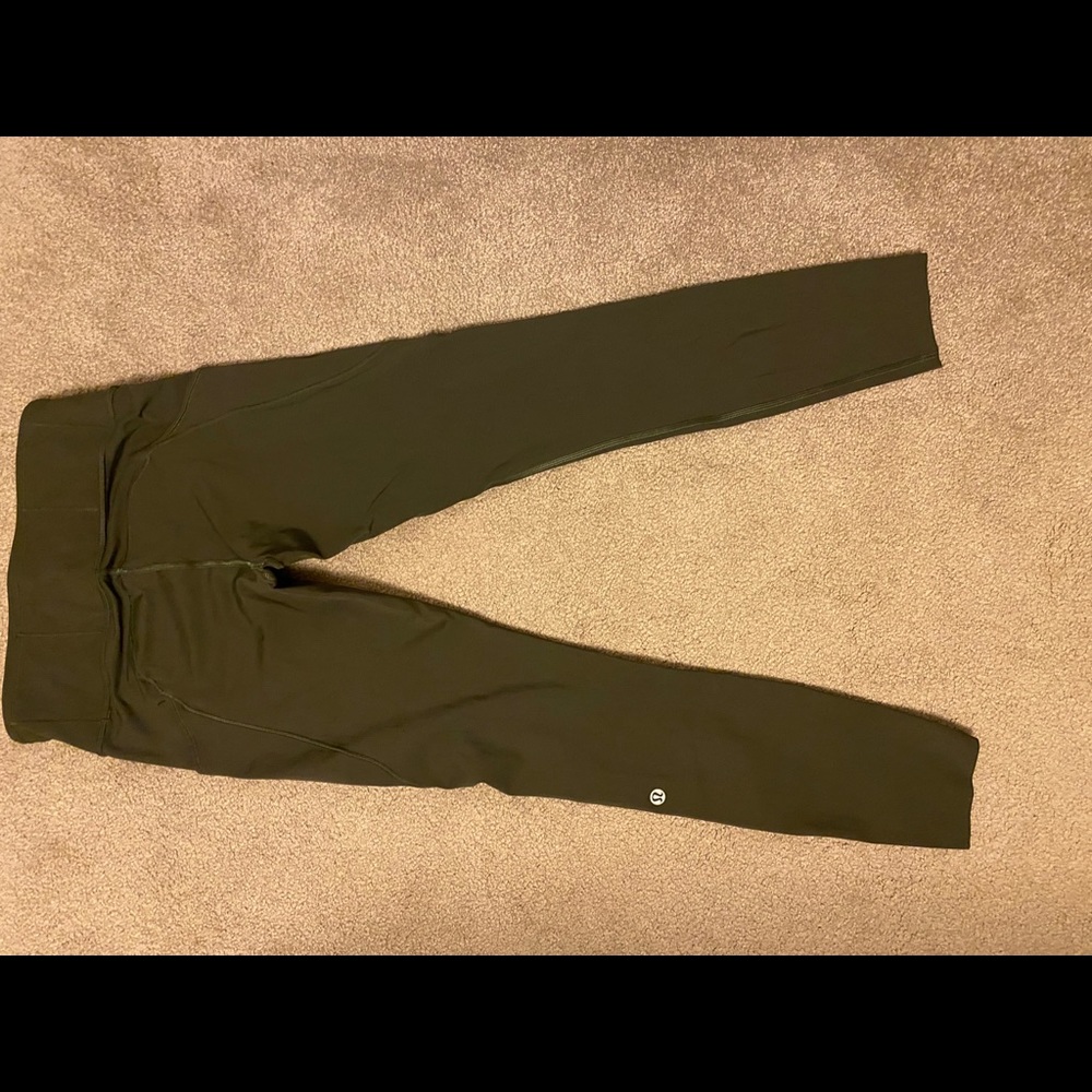 Lululemon size 6 fast and free 25” tight